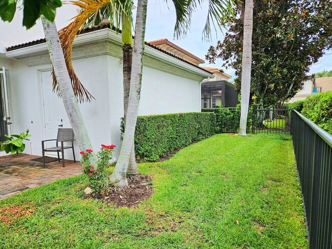 Photo - 318 September St