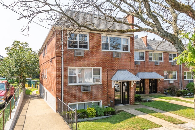 Photo - Balsam Village