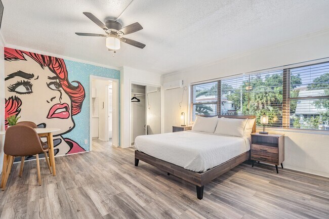 425 North - Your Downtown St. Pete Home