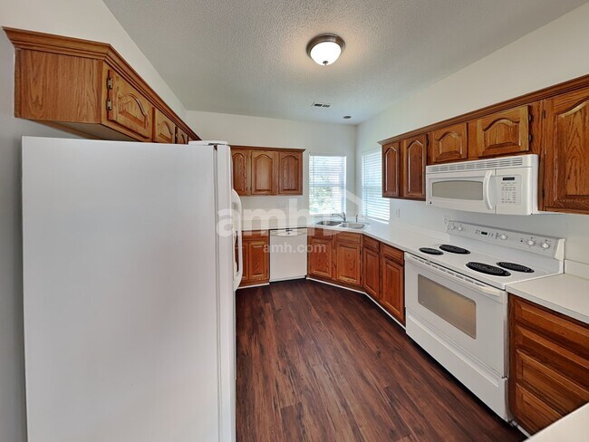 Photo - 13700 Kensal Green Dr