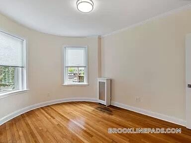 Photo - 15 Green St Unit 2
