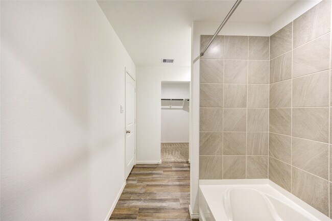 Photo - 5406 Castlebury Meadows Dr