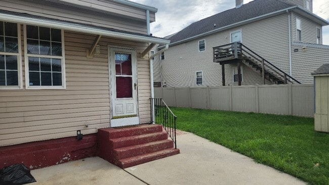 Corner 1st and 2nd flr. unit with central ... - Corner 1st and 2nd flr. unit with central ... Casa