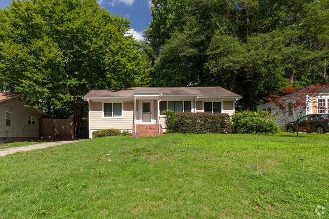 Building Photo - Spacious 3 beds & 3 Full Baths in Woodland... Rental