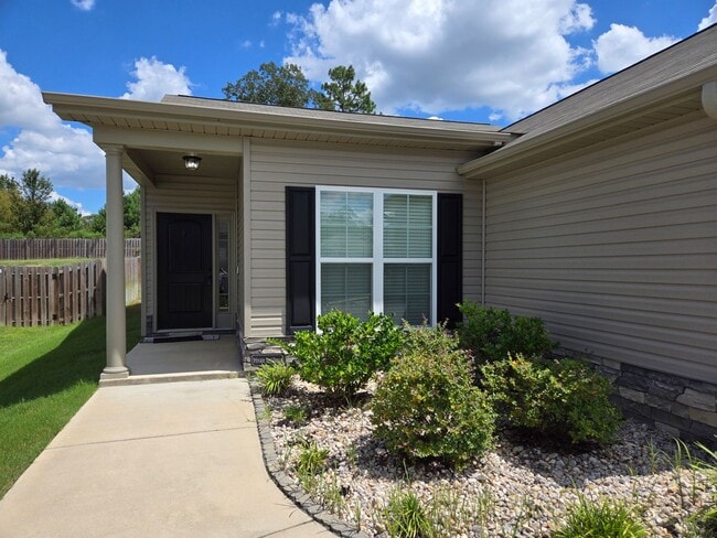 Photo - 542 Jensen Ln