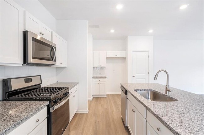 Photo - 5740 Thornton Dr