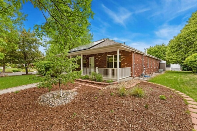 Photo - 201 Hubbell St House