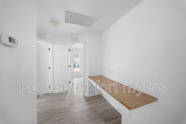 Photo - 3213 17th St SW