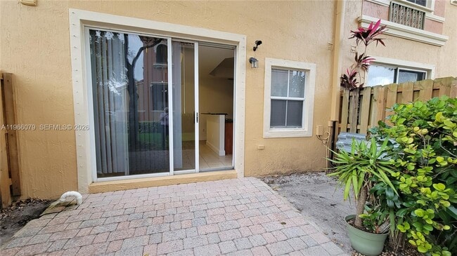 Photo - 4976 Leeward Ln