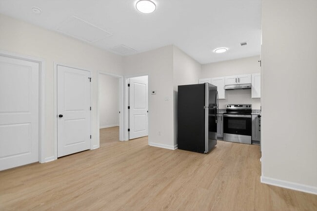 Photo - 2005-2007 Scotty Ct Unit 2007 Scotty Ct