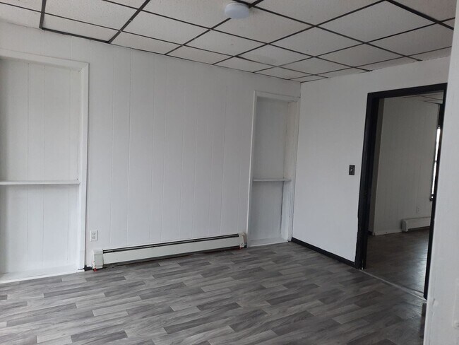 Photo - 32 Douw St Unit Fl 3