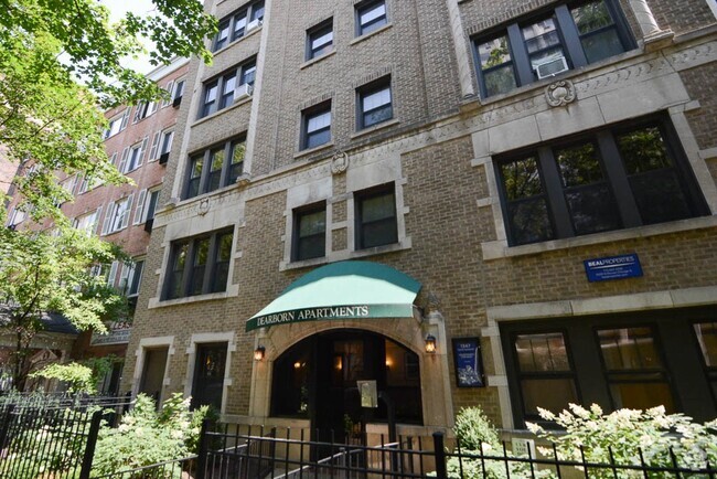 Building Photo - 1350 N Dearborn St Rental