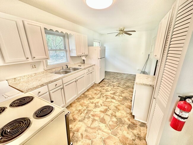 Photo - 1644 Nicholson Ave