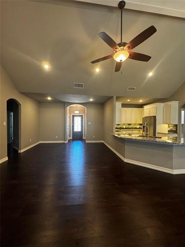 Photo - 250 Southlake Dr