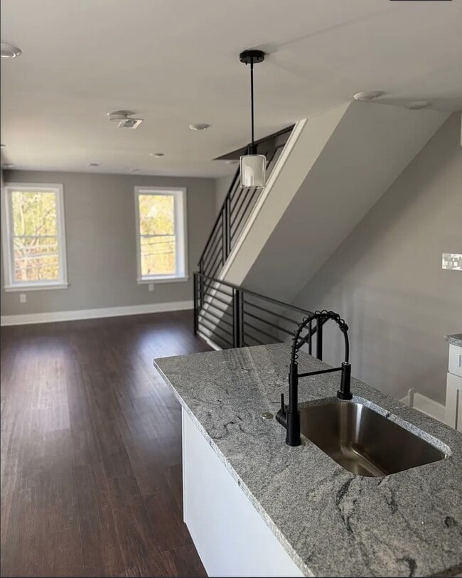 Photo - 334 Church Rd Unit 2