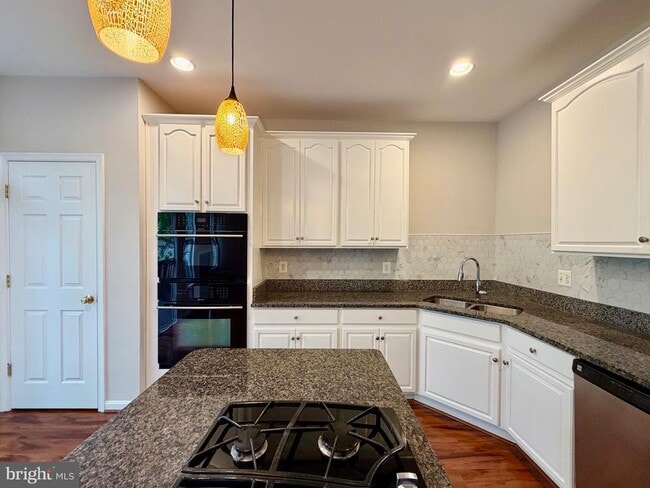 Photo - 15519 Exmore Ct