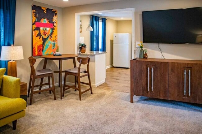 Photo - 4215 Wyoming St