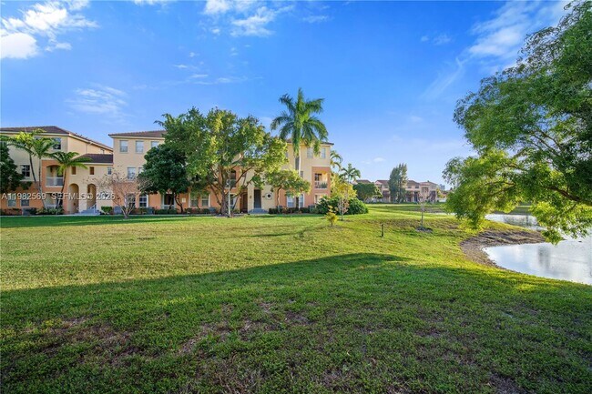 Photo - 10242 NW 7th St