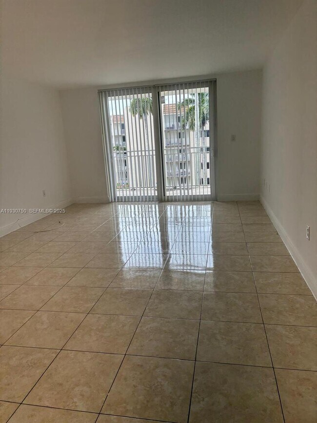 Photo - 6930 Miami Gardens Dr Unit 1-411