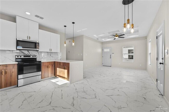 Photo - 17 Selena St Unidad 3