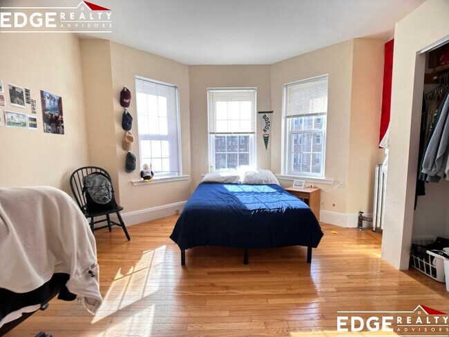 Photo - 137 Chiswick Rd Unidad 5