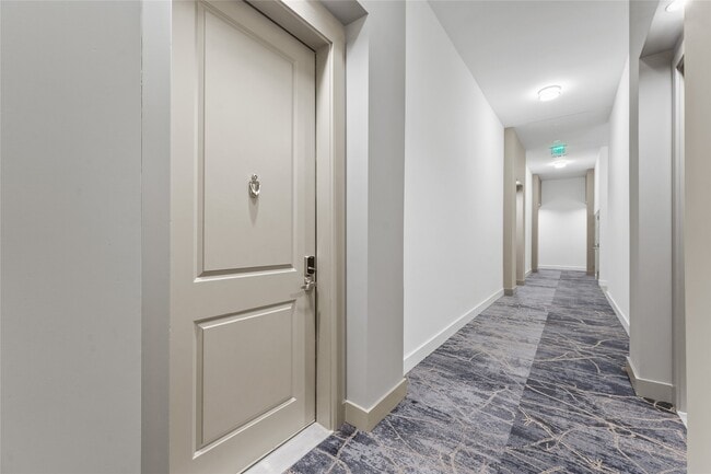 Building Photo - 170 Malone St