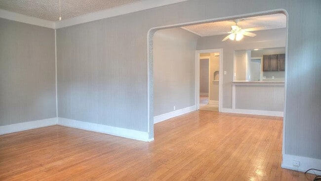 Photo - 2979 N Murray Ave