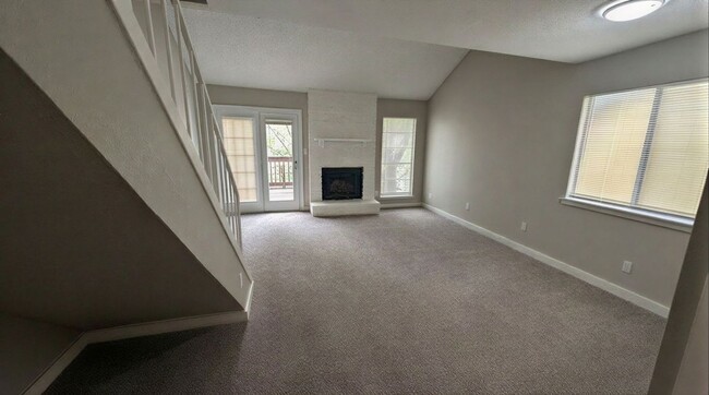 Photo - 1711 Burton Dr Unit B