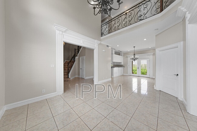 5601 Wild Persimmon