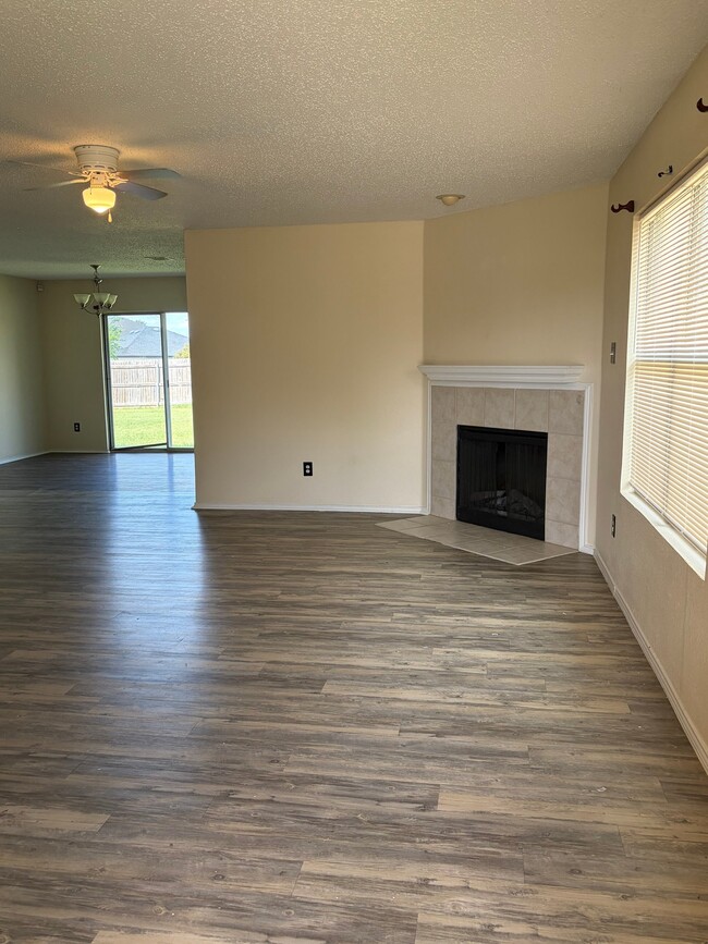 Photo - 8103 Zephyr Ct