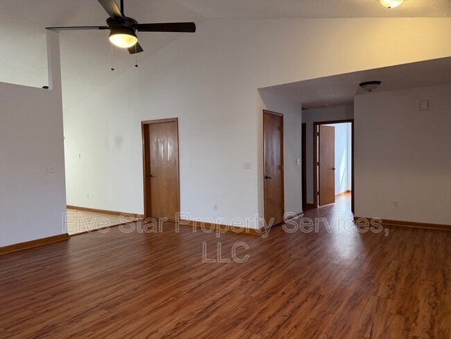 Photo - 5101 Dove Dr