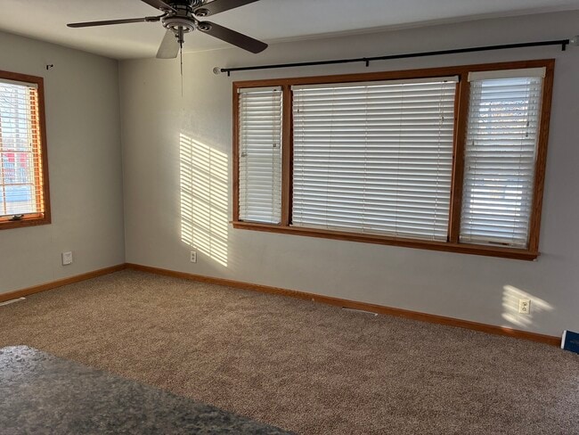 Photo - 360 Garden Ct