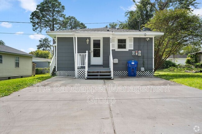 Building Photo - 809 Chickadee Ave Rental