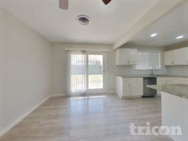 Photo - 1928 Canterbury St