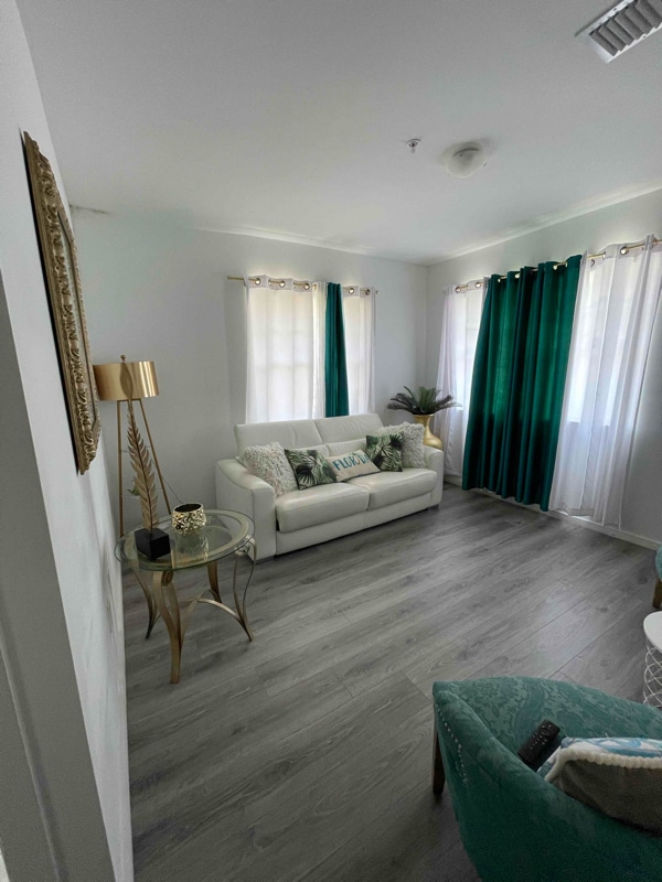 Photo - 700 Meridian Ave Apartamento