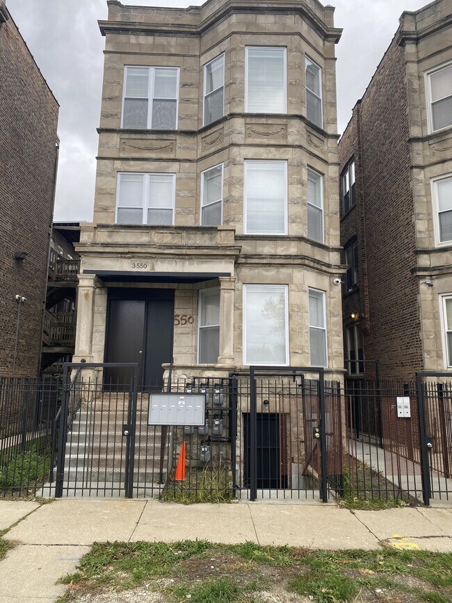 Photo - 3550 W 13th Pl Apartment Unit 1A