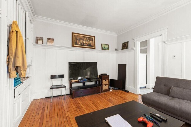 Photo - 28 Glenville Ave Unit 3