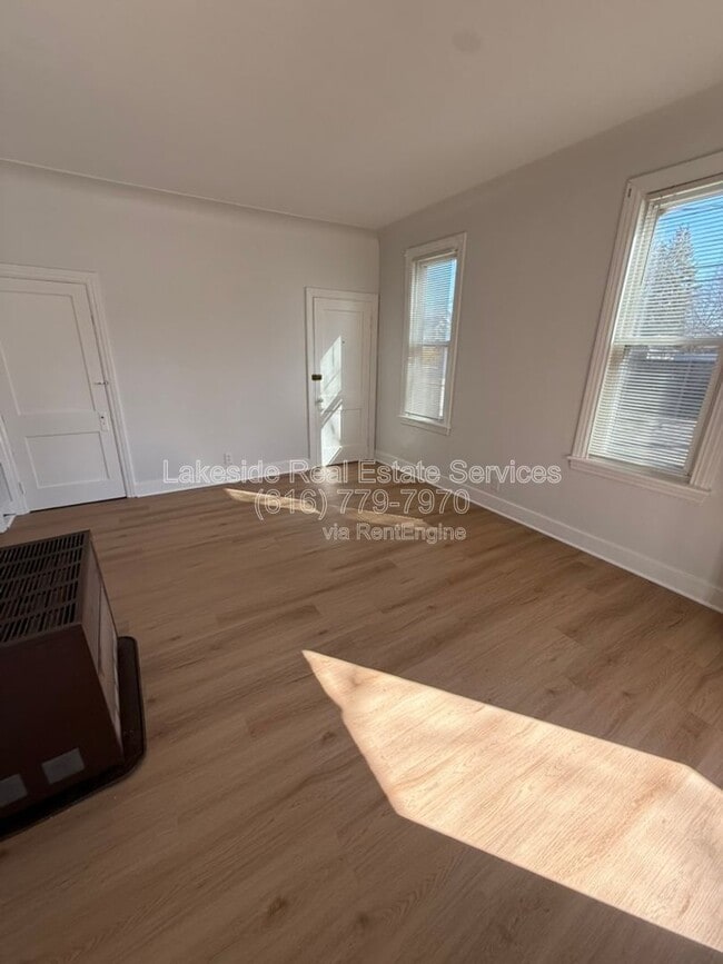 Photo - 1101 Dayton St SW