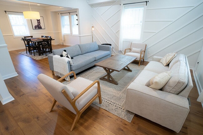 Photo - 815 Eastern Ave Unit SI ID1492672P