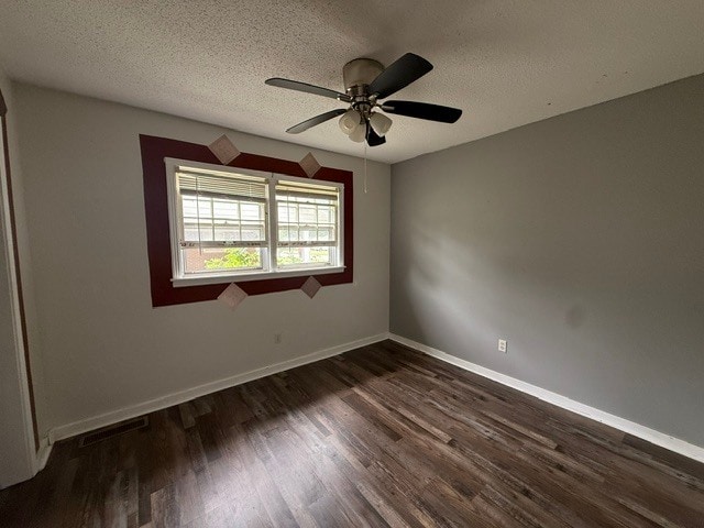 Photo - 2634 Oakview Dr