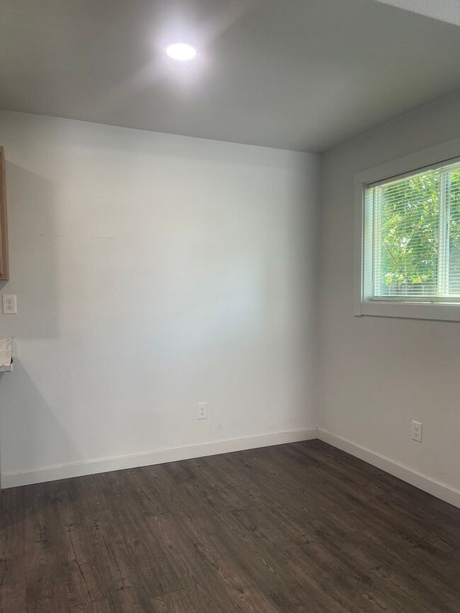 Photo - 2966 Lanning Ave Unit 2966