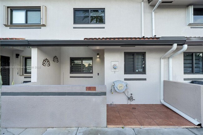 Building Photo - 13462 SW 62nd St Rental