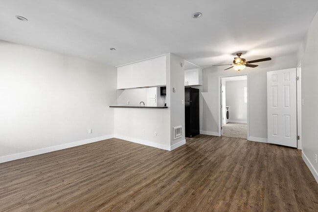 Topanga Canyon Apartments