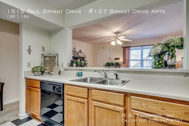 Photo - 1515 Paul Bryant Dr Unit #127 Bryant Drive Apts.