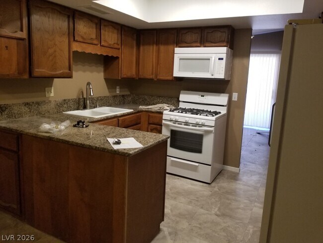 Photo - 504 Grimsby Ave
