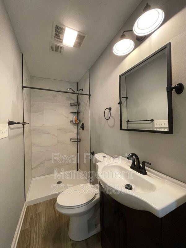 Photo - 1340 Bellonia Dr