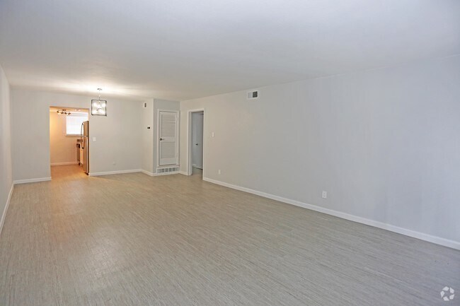 Sala de estar 3x2 - Your Next Home Awaits at Sun Ridge Apartments