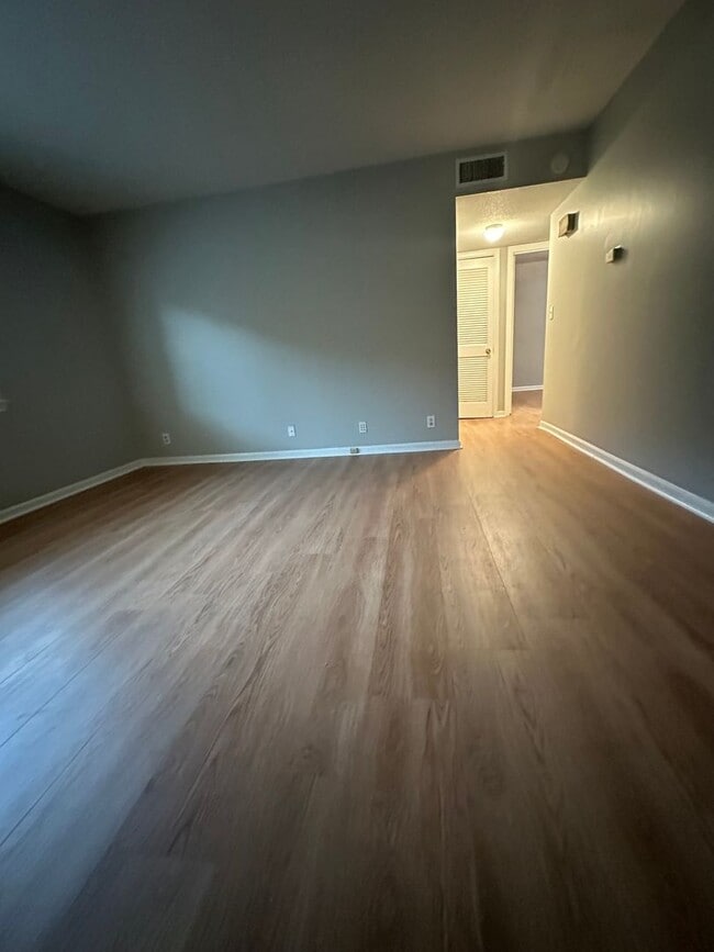 Photo - 3340 Pinewood Ave Unit A