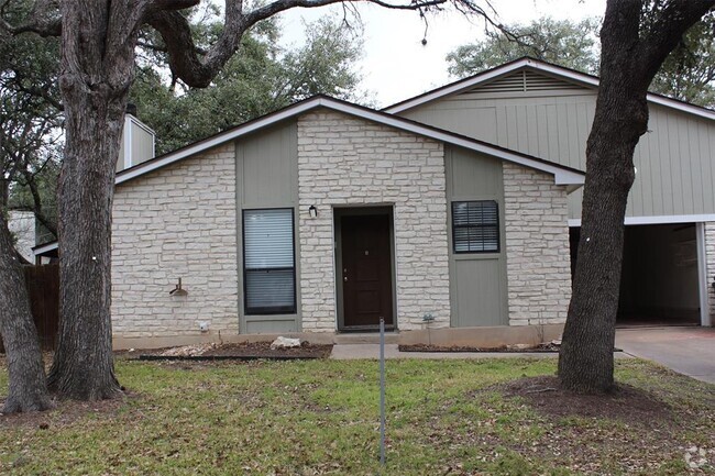 Building Photo - 6500 Columbia Oaks Ct Rental