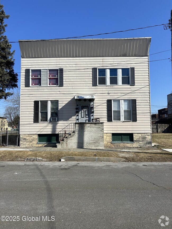 Building Photo - 1908 4th Ave Unit 2 S Rental